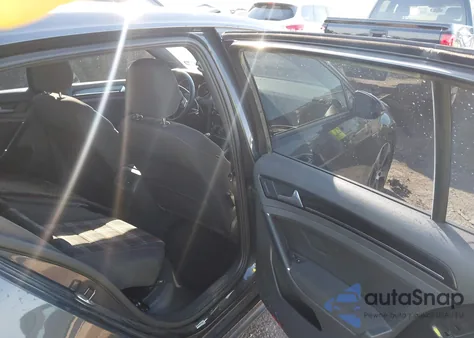 2015 Volkswagen Golf Gti 2.0T S 4-Door из США, поврежденный, VIN 3VW5T7AU5FM014826